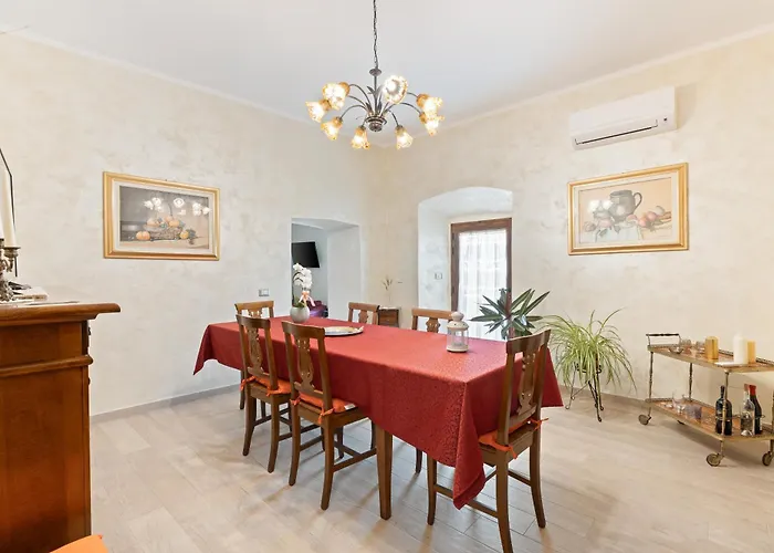 Le Muse Oda ve Kahvaltı 3*